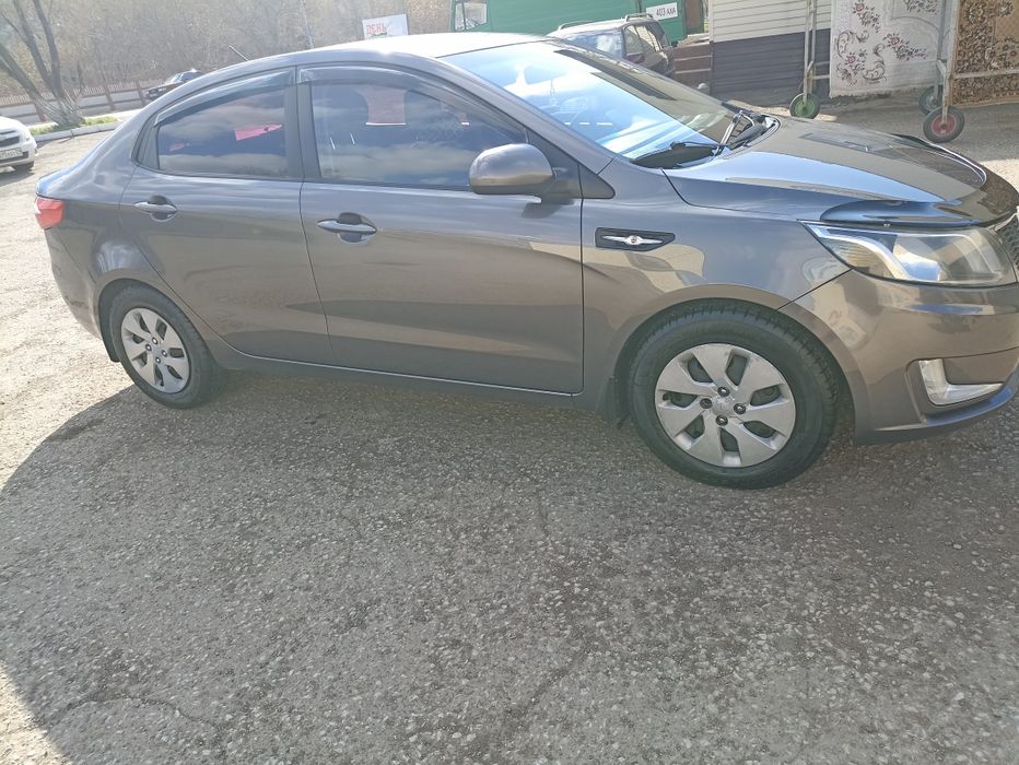 Автомобиль Киа Рио