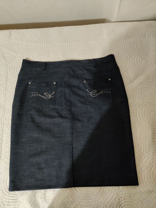 Дамска пола размер L