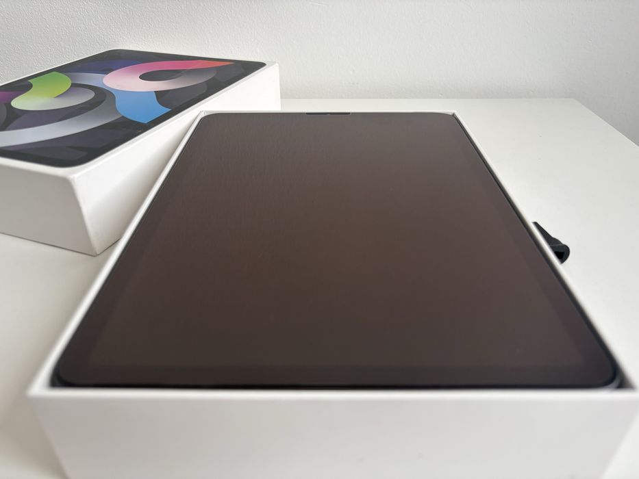 Продам iPad Air 4 (64gb) Wi-Fi