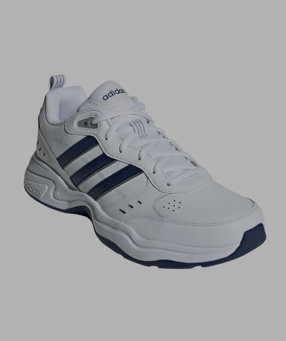 Adidas  Обувки Strutter