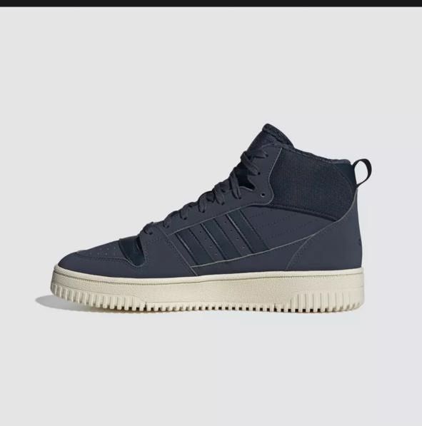 Ботинка Adidas обувь