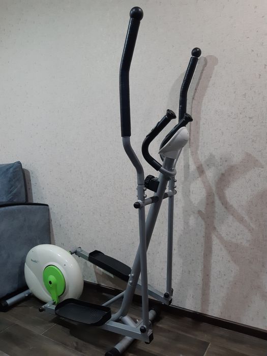 Элиптический тренажёр