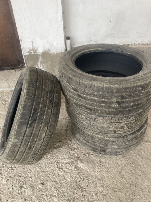 Продам шины 215/55/ZR17