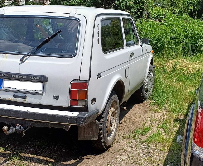 Лада нива - проходима и запазена