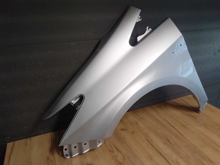 Aripa fata Toyota Prius 2009-2015 Alb/Negru/Argintiu 040/F7R