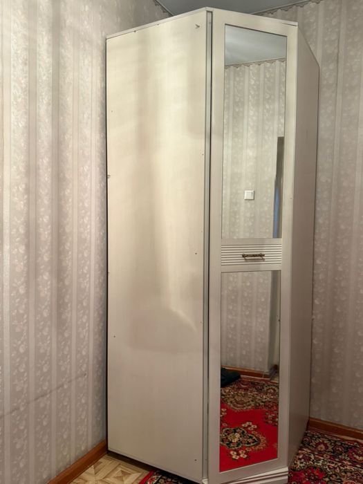 Продается спальный гарнитур