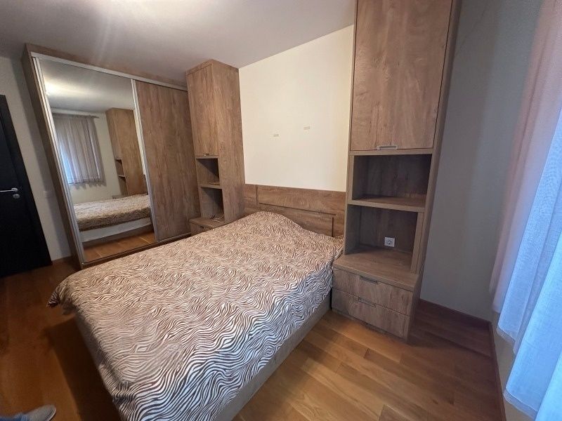 Продава се Тристаен апартамент в Варна, Генералите - 88 кв.м за 1965 €/кв.м - Снимка #4