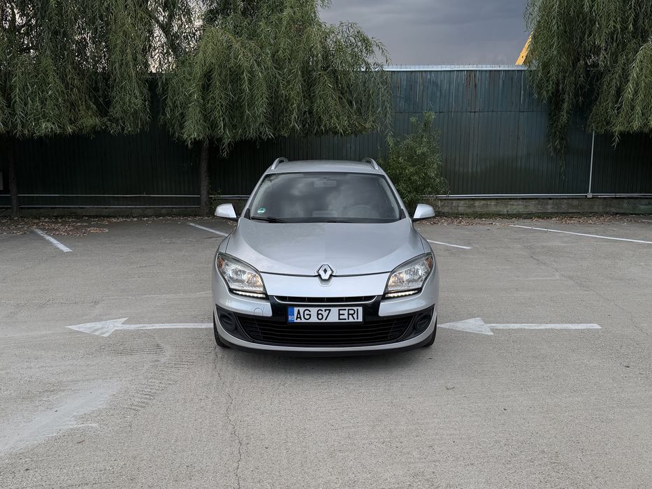 RENAULT Megane