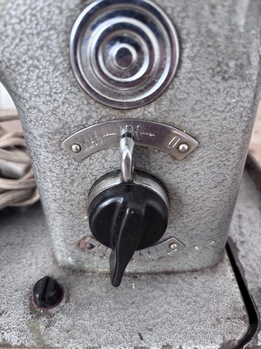 Швейная машина рабочая