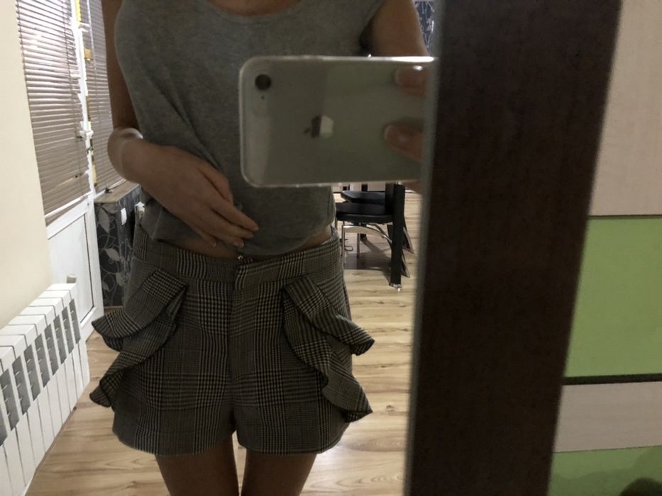 Къси гащи и Пола Zara, Pieces