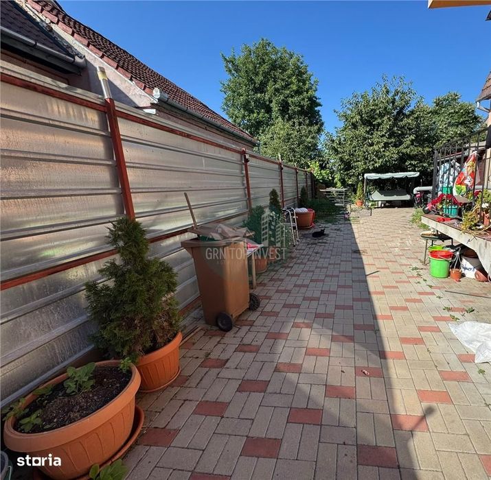 Casa individuala 5 camere 2 bai teren 545mp - Lupeni