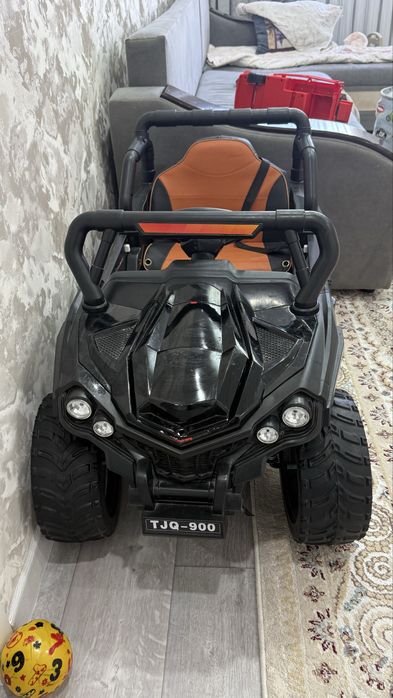 Детский электромобиль