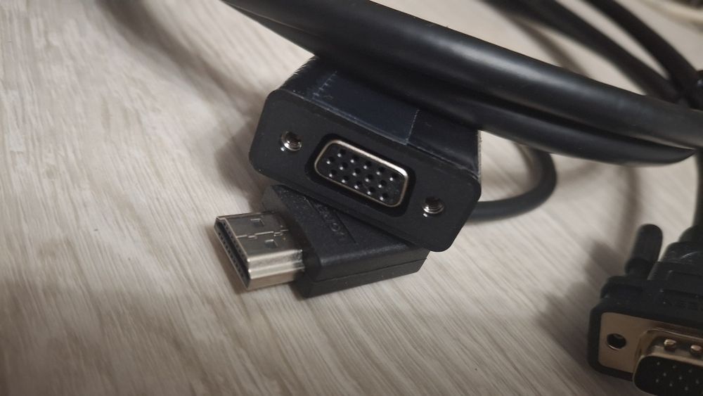переходник HDMI → VGA UGREEN