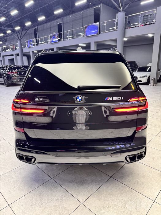Продается BMW X7 M60i