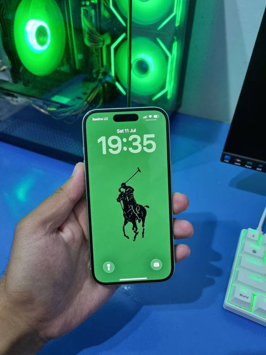 iphone 15 green