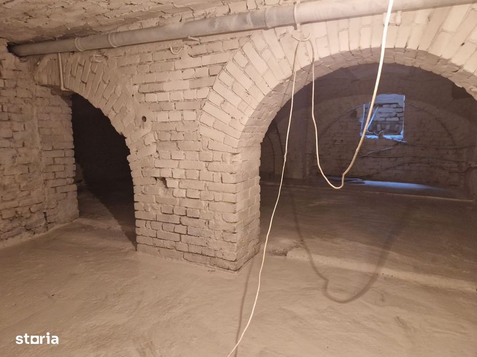 Apartament 6 camere langa Piata Victoriei, la cheie, ideal investitie