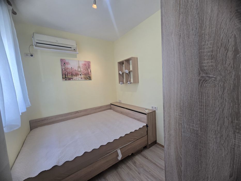 Дава се под наем Тристаен апартамент в Бургас, Център - 70 кв.м за 510 € - Снимка #7