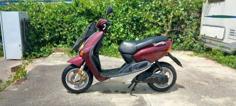 Продавам YAMAHA NEOS 50 куб.см,2-тaктов,Производство 1998 г.
