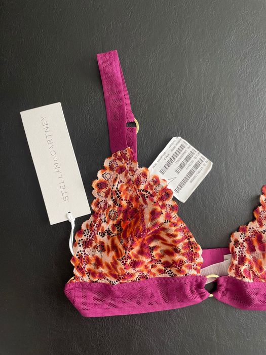 Ново бюстие Stella McCartney