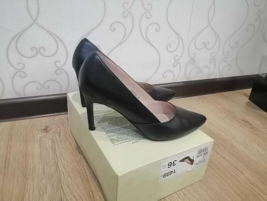 Туфли лодочка продам