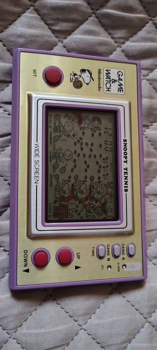 Cadou Watch and game by Nintendo