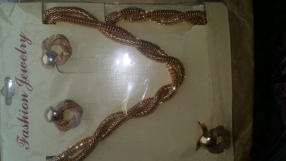 Бижутерия 4 предмета