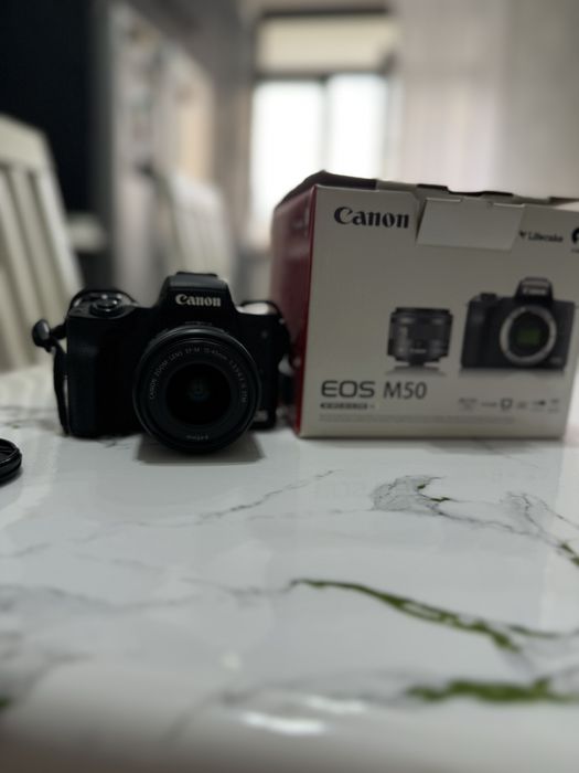 Canon EOS M50 почти новый!