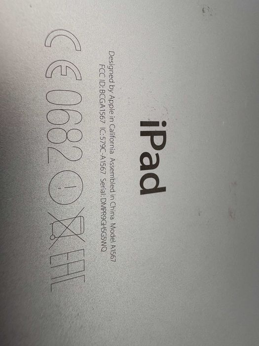 iPad air 2 model A1567 -  16GB, Wi-Fi, 9.7 inch - Space Gray