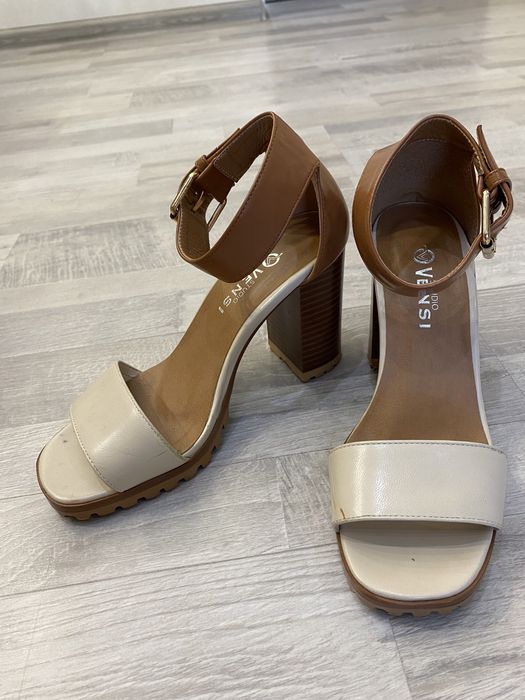 Летние босоножки