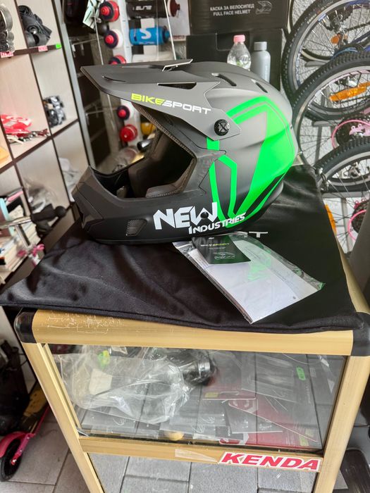 Каска full face BIKESPORT KS05 ! нова в два цвята !