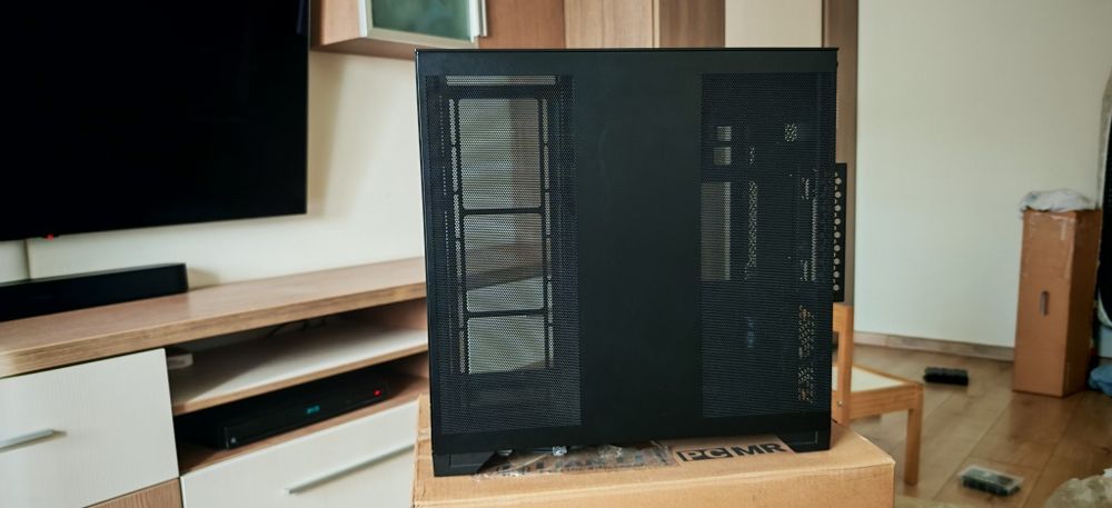 Carcasă PC Lian Li O11 Vision Compact – stare impecabilă