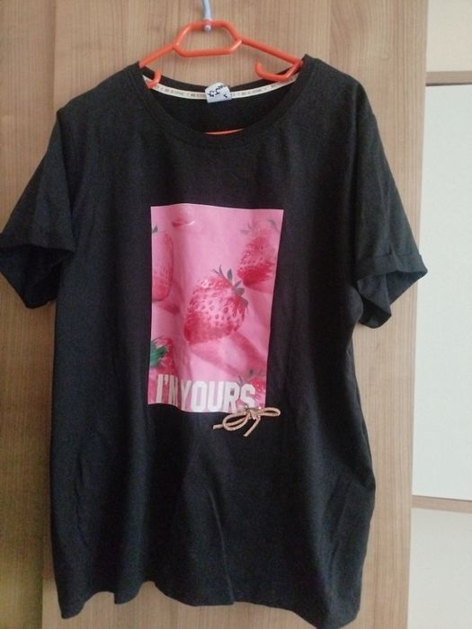 Чисто нова тениска