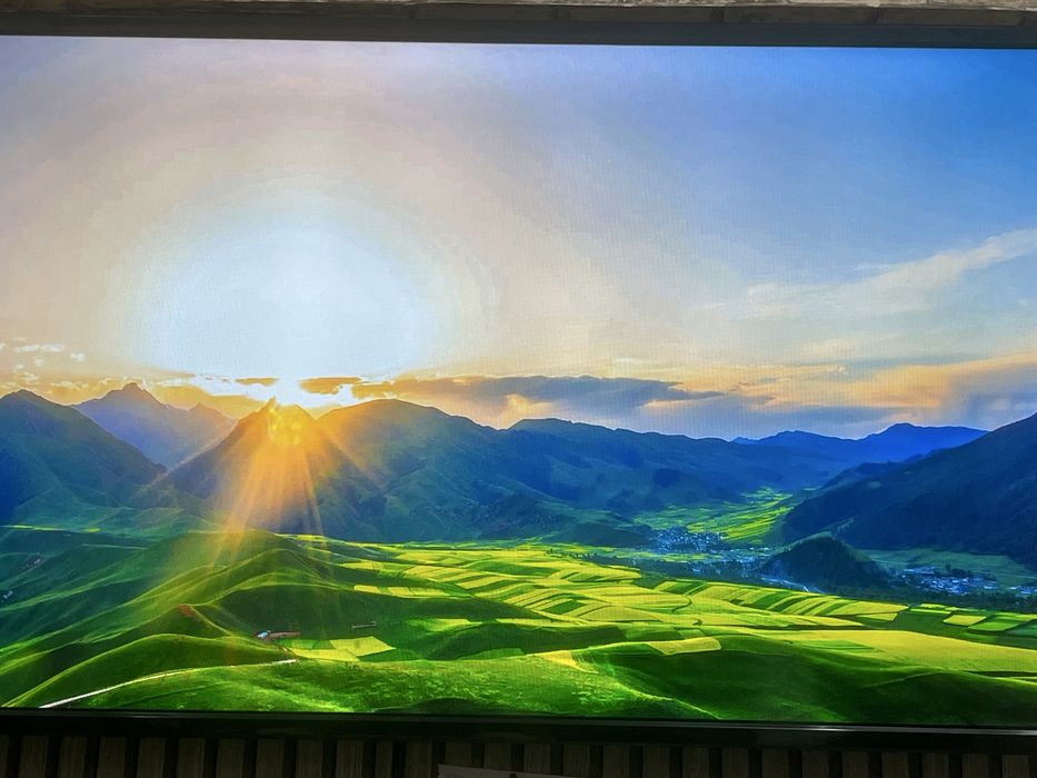 Продам Smart Tv 140диагональ