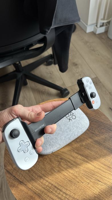 Backbone One PlayStation USB-C (iPhone / Android) + husă – pachet complet, ca nou