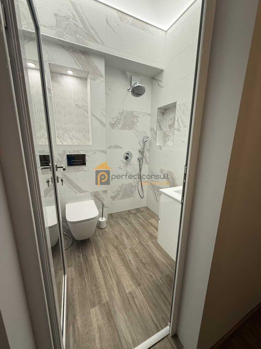 Тристаен апартамент в Центъра