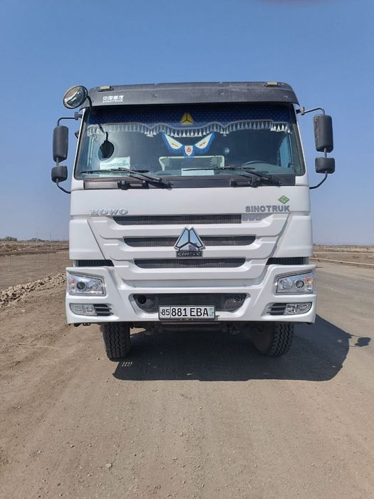 Sinotruk HOWO 32 tonnalik samansvallar