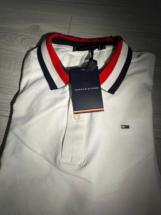 Tricouri Tommy Hilfiger