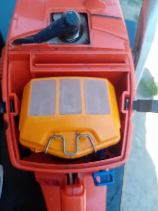 Vând Husqvarna sau fac schimb