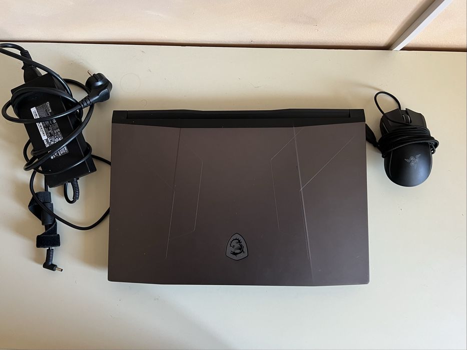 Геймърски лаптоп MSI GL76 360Hz+RAZER MAMBA TOURNAMENT