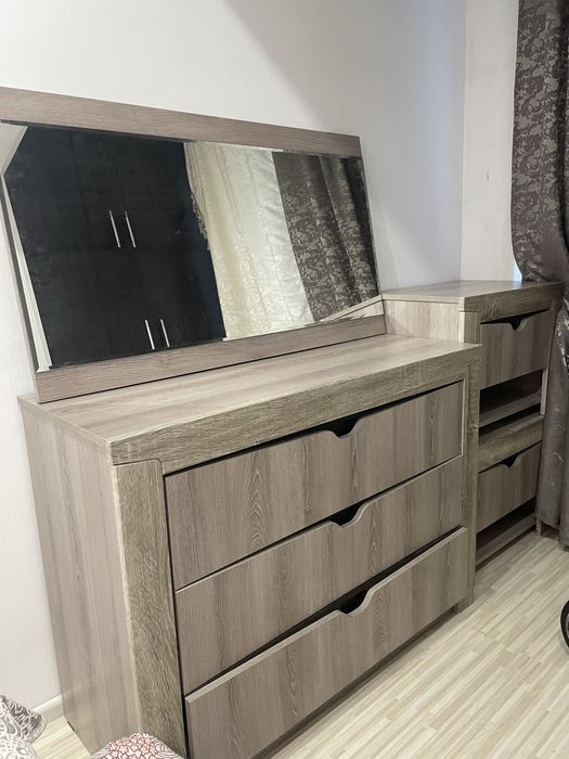 Гарнитур , комод 2 тумбочка 20.000