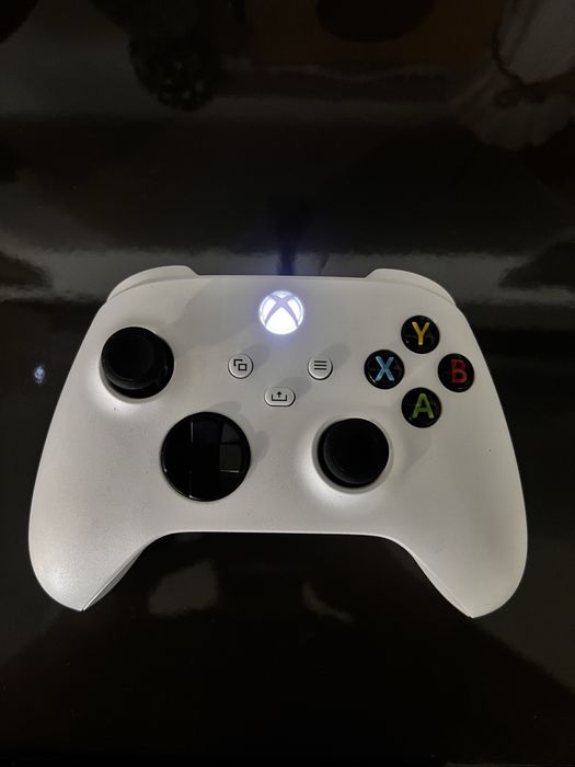 Xbox series S - cu 2 jocuri