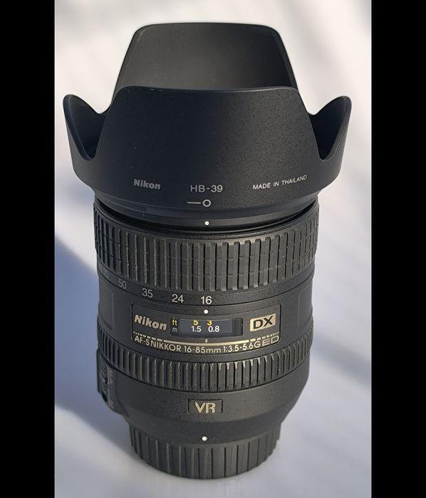 Nikon AF-S Nikkor 16-85mm f/3.5-5.6G ED VR DX Lens