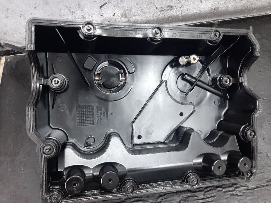 capac culbutori 1.4 tdi  vw polo 9n skoda fabia 2 seat ibiza 045103475c