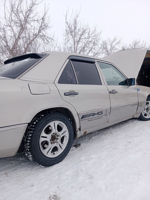 Продам мэрса 124