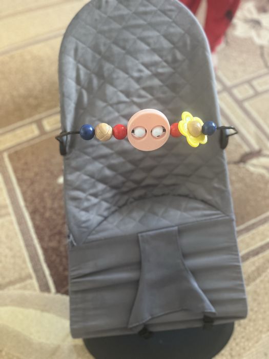 Прдам шезлоги детский и куртка