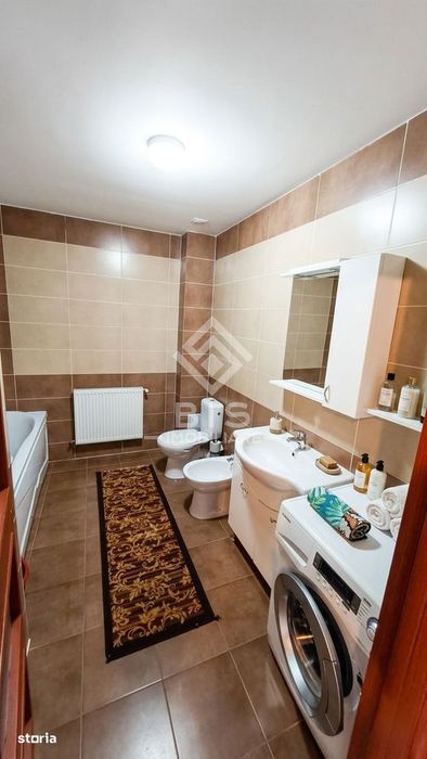 Apartament 3 camere - Centrul Bistriței, lângă Liceul Liviu Rebreanu