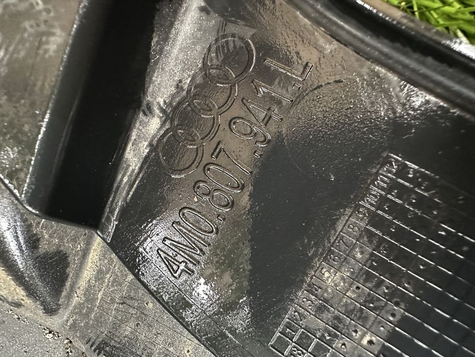 Spoiler inferior bară spate audi q7.4.m.s linne.