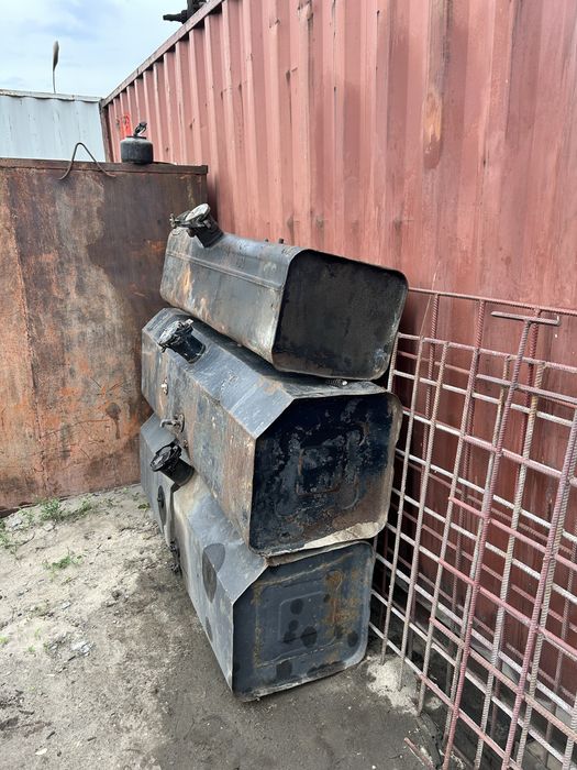 Бак на камаз состояние хорошее