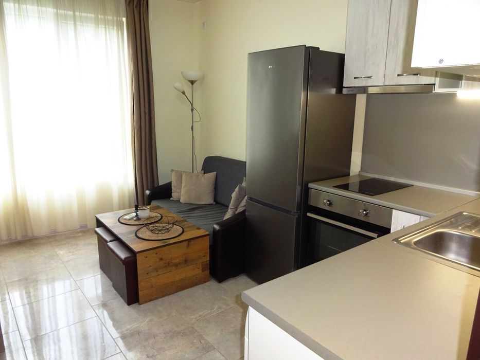 Дава се под наем Едностаен апартамент в Варна, Победа - 26 кв.м за 289.17 € - Снимка #1
