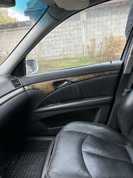 Mercedes E 270 2003 г.